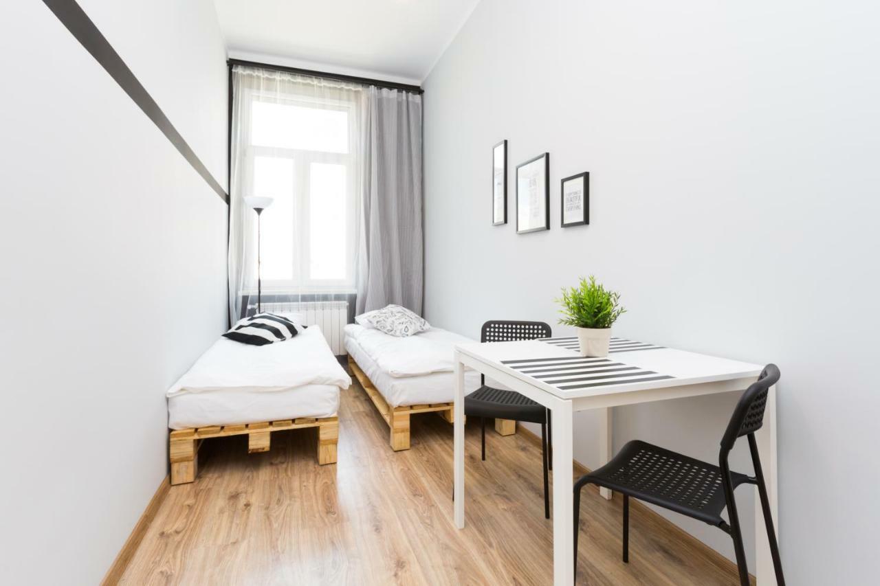 بييلسكو بياوا Dot Hostel - Pokoje I Noclegi W Centrum المظهر الخارجي الصورة